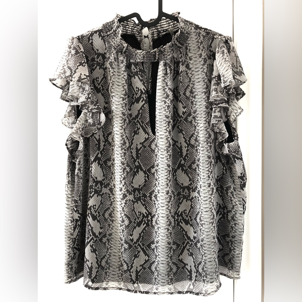 STATE Black and White Snake Print Blouse